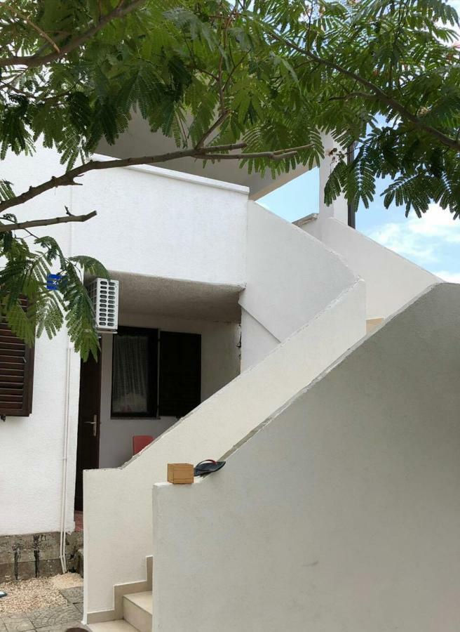 Apartman Zidak วีร์ ภายนอก รูปภาพ